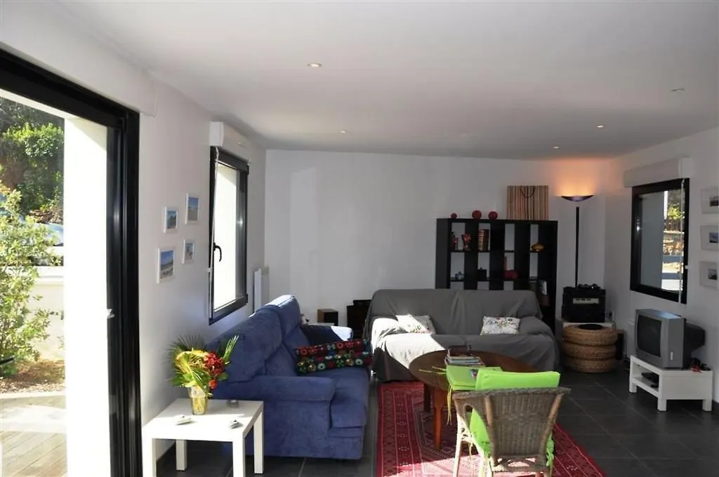 Belle Maison 3 Etoiles Avec Vue Mer Lointaine Depuis L'Etage, A 400M A Tregastel - Ref 181