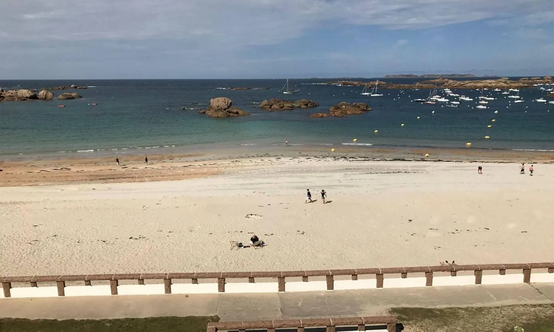 Belle Maison 3 Etoiles Avec Vue Mer Lointaine Depuis L'Etage, A 400M A Tregastel - Ref 181